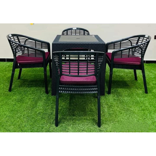 Dbar set consisting of 4 chairs and a table - waad 4